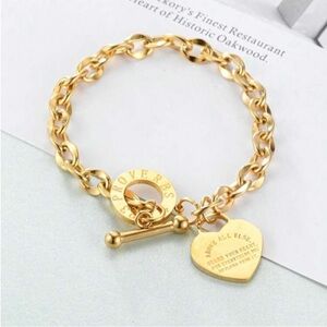 Gold Toggle Chain Bracelet with Heart Charm